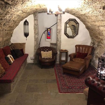 גורוק Castle Levan מראה חיצוני תמונה