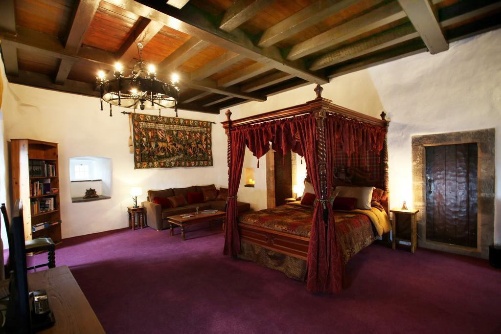 גורוק Castle Levan מראה חיצוני תמונה