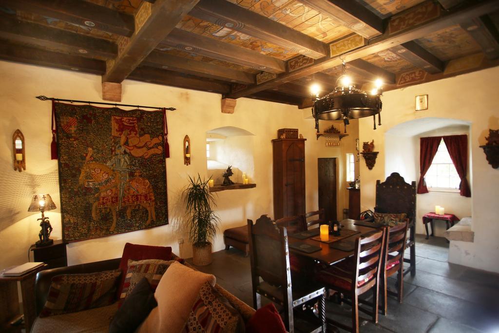גורוק Castle Levan מראה חיצוני תמונה