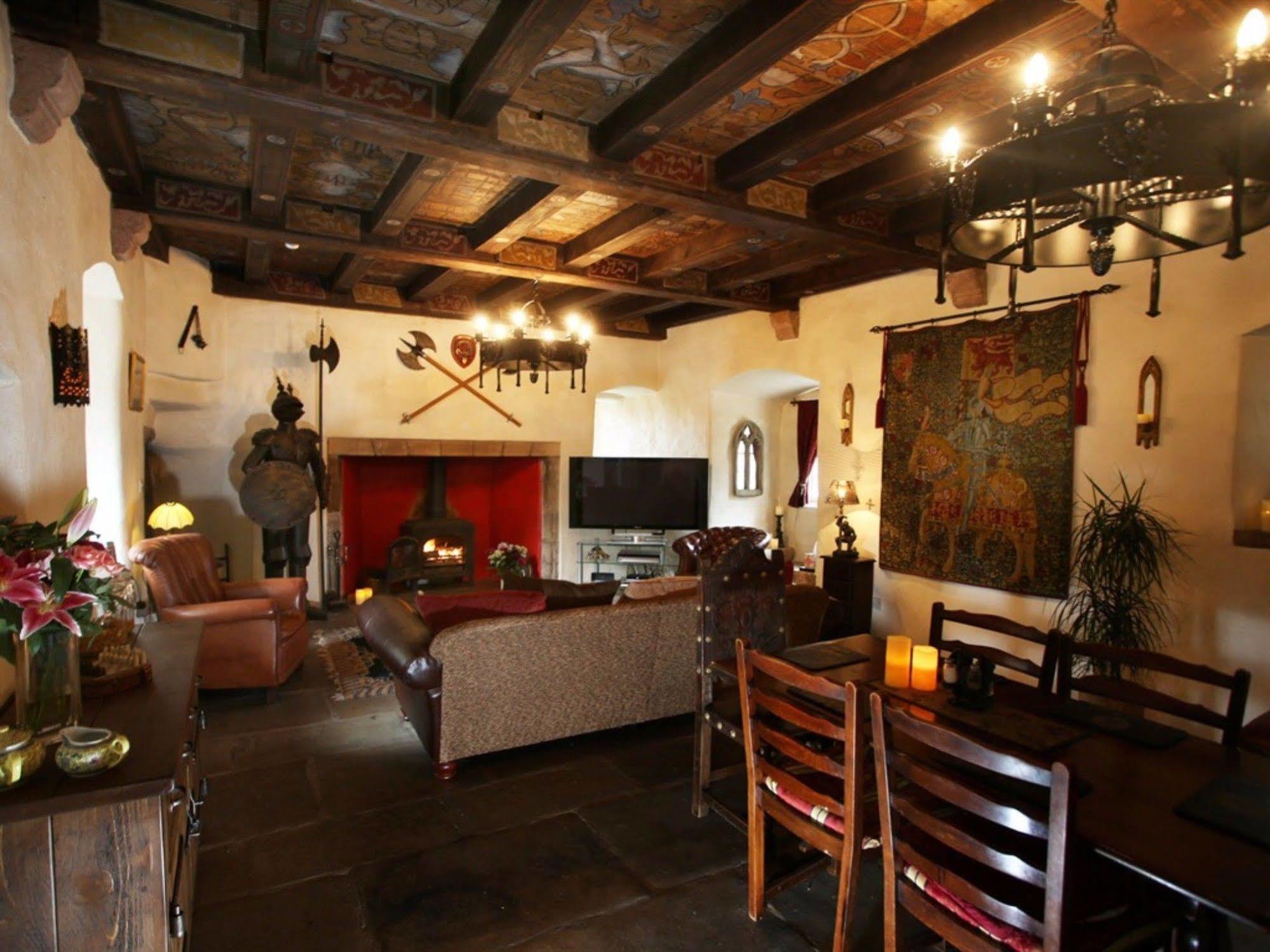 גורוק Castle Levan מראה חיצוני תמונה