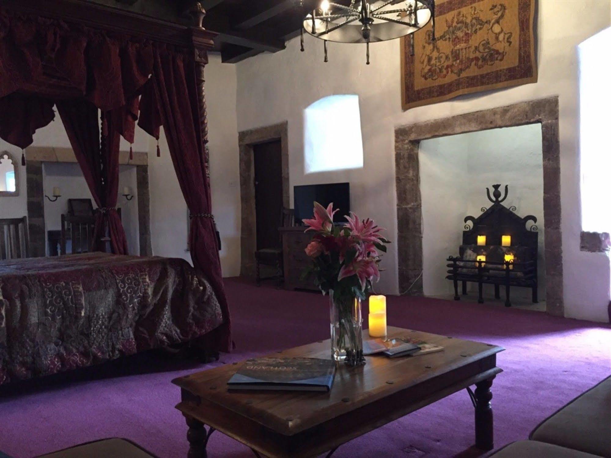 גורוק Castle Levan מראה חיצוני תמונה