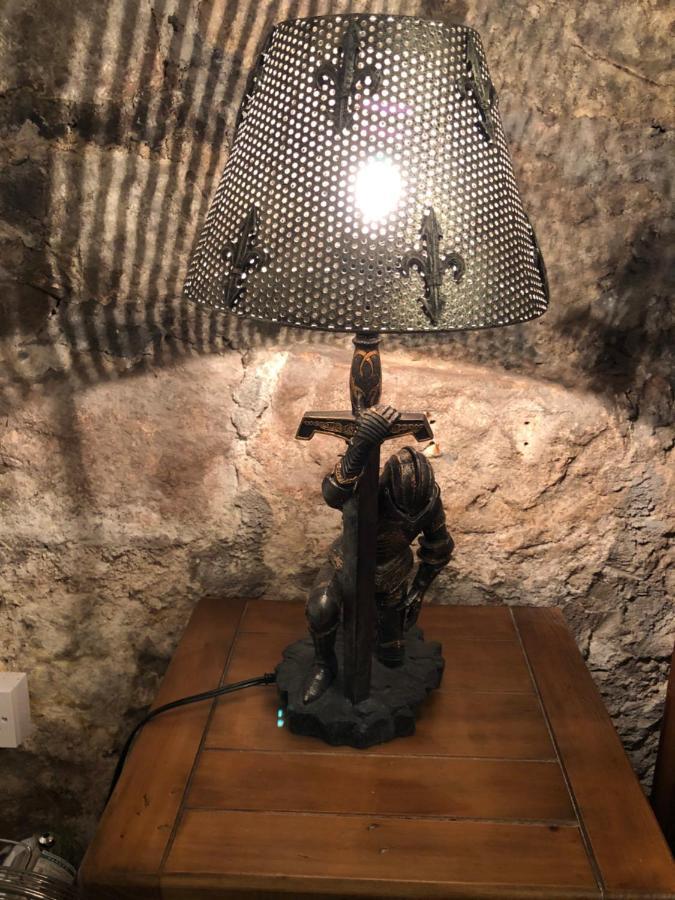 גורוק Castle Levan מראה חיצוני תמונה