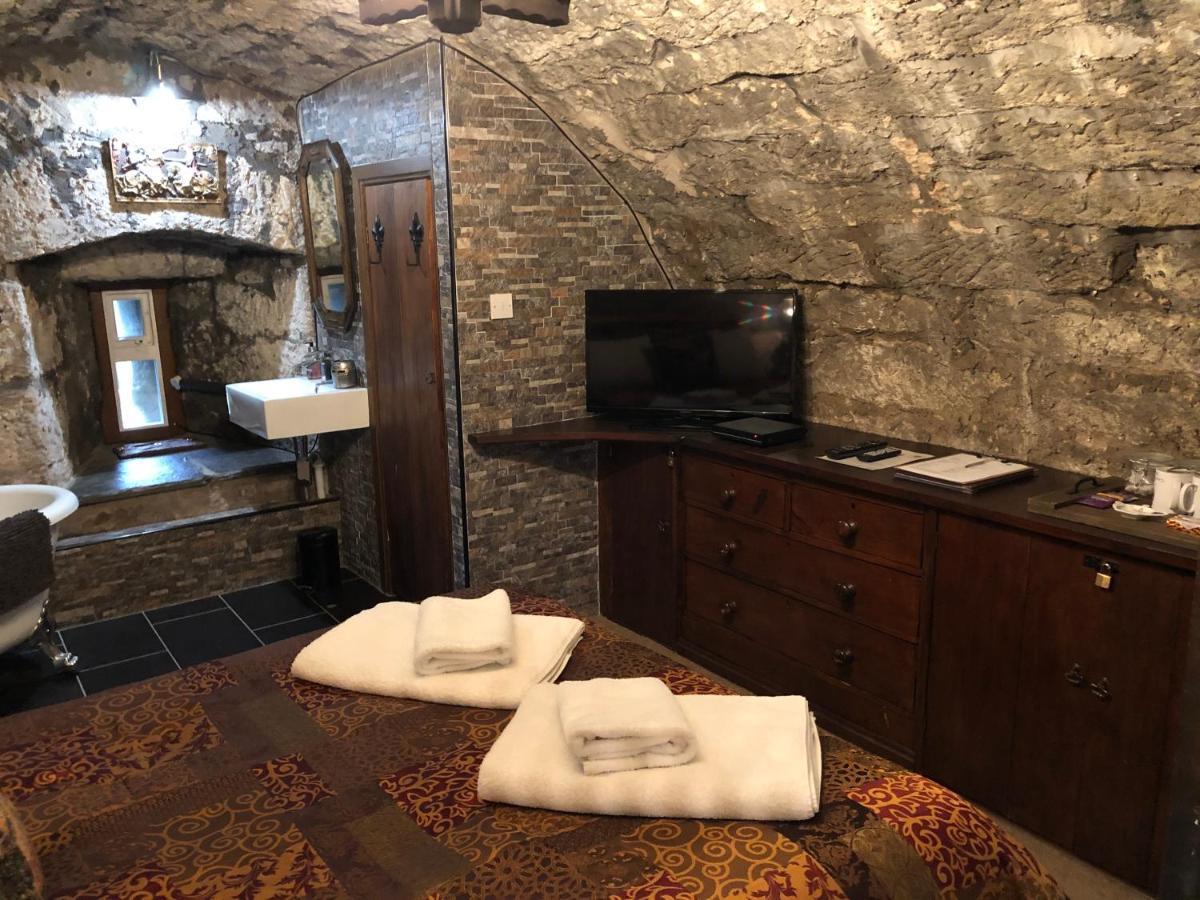 גורוק Castle Levan מראה חיצוני תמונה